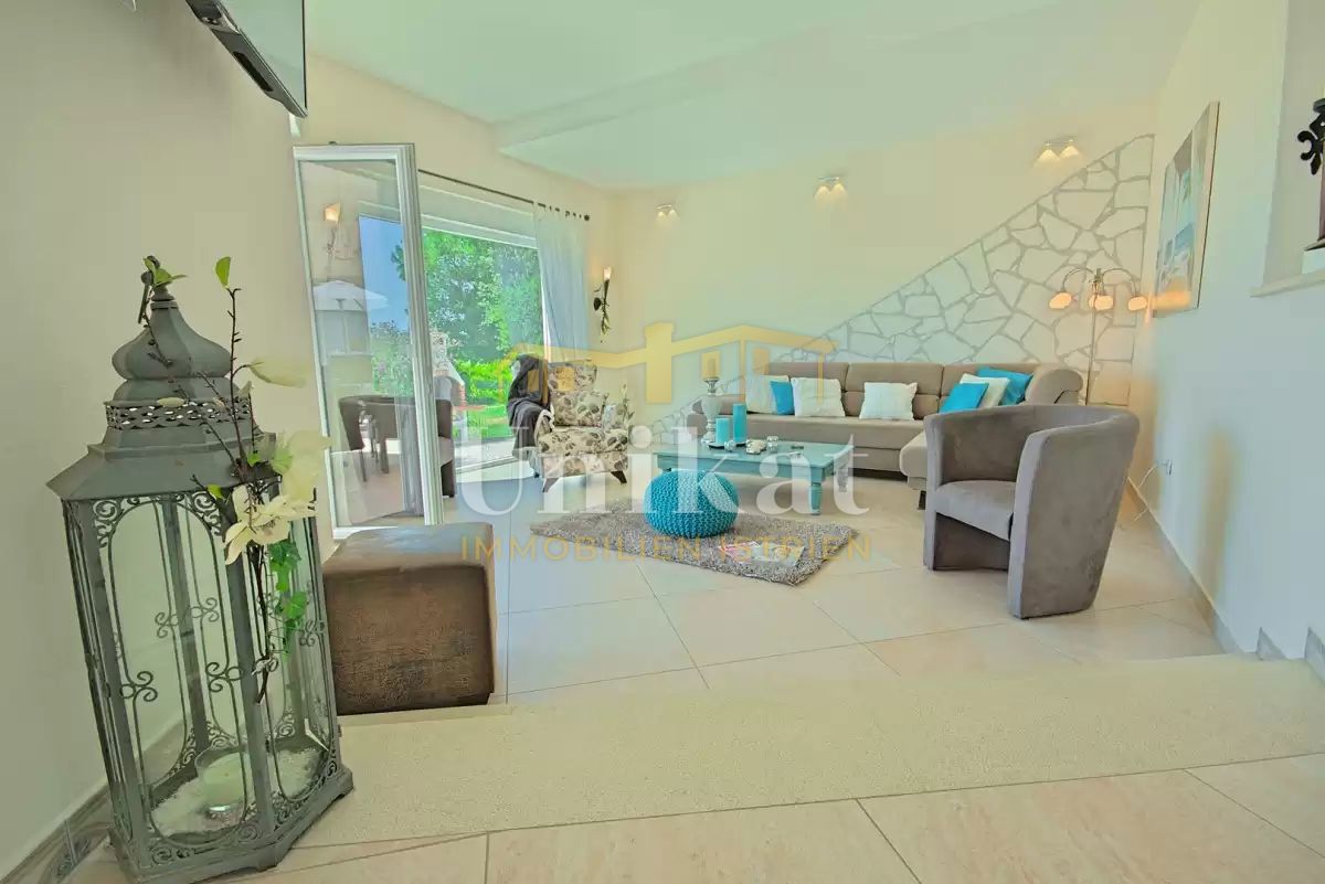 Luksuzna vila s fantastičnim pogledom na morje